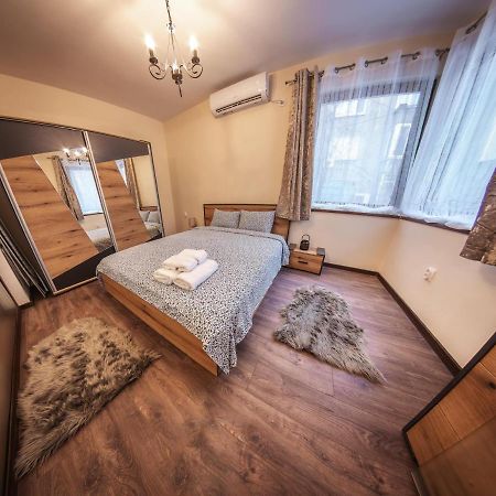 Design 1Bdr Apartment In Top Center - Free Parking صوفيا المظهر الخارجي الصورة