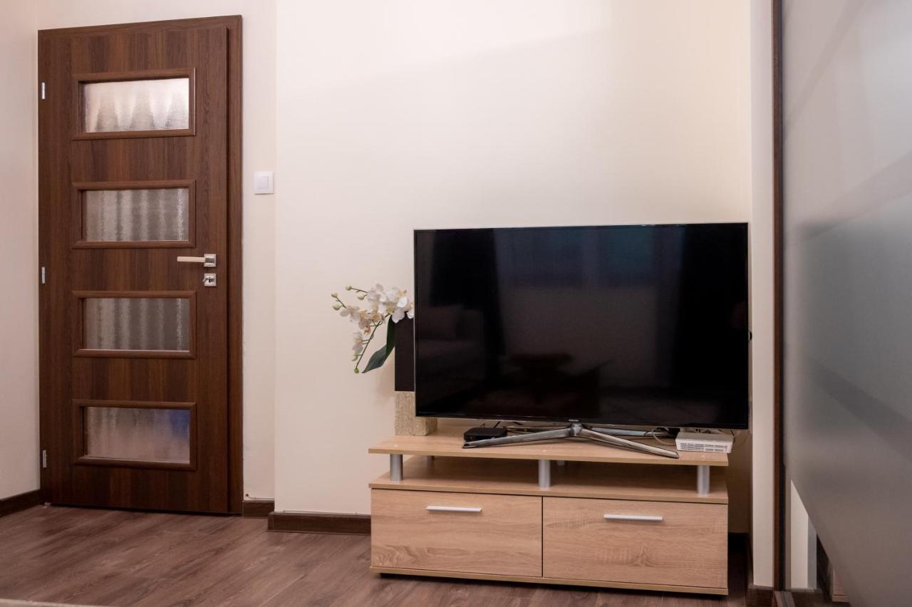 Design 1Bdr Apartment In Top Center - Free Parking صوفيا المظهر الخارجي الصورة