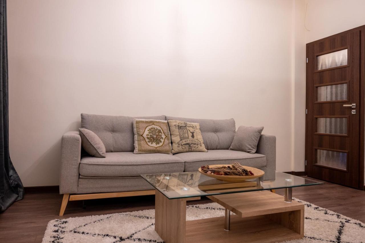 Design 1Bdr Apartment In Top Center - Free Parking صوفيا المظهر الخارجي الصورة