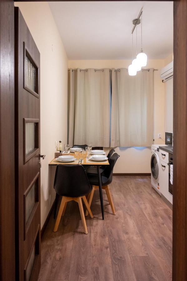 Design 1Bdr Apartment In Top Center - Free Parking صوفيا المظهر الخارجي الصورة